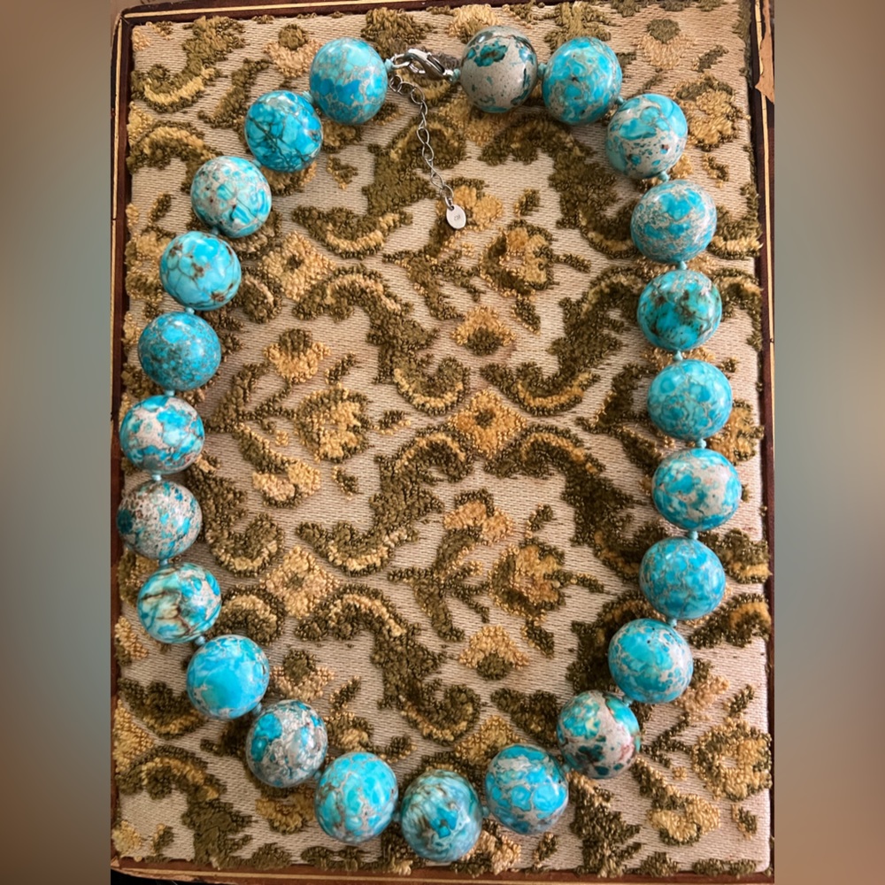 Hand knotted Jade Necklace